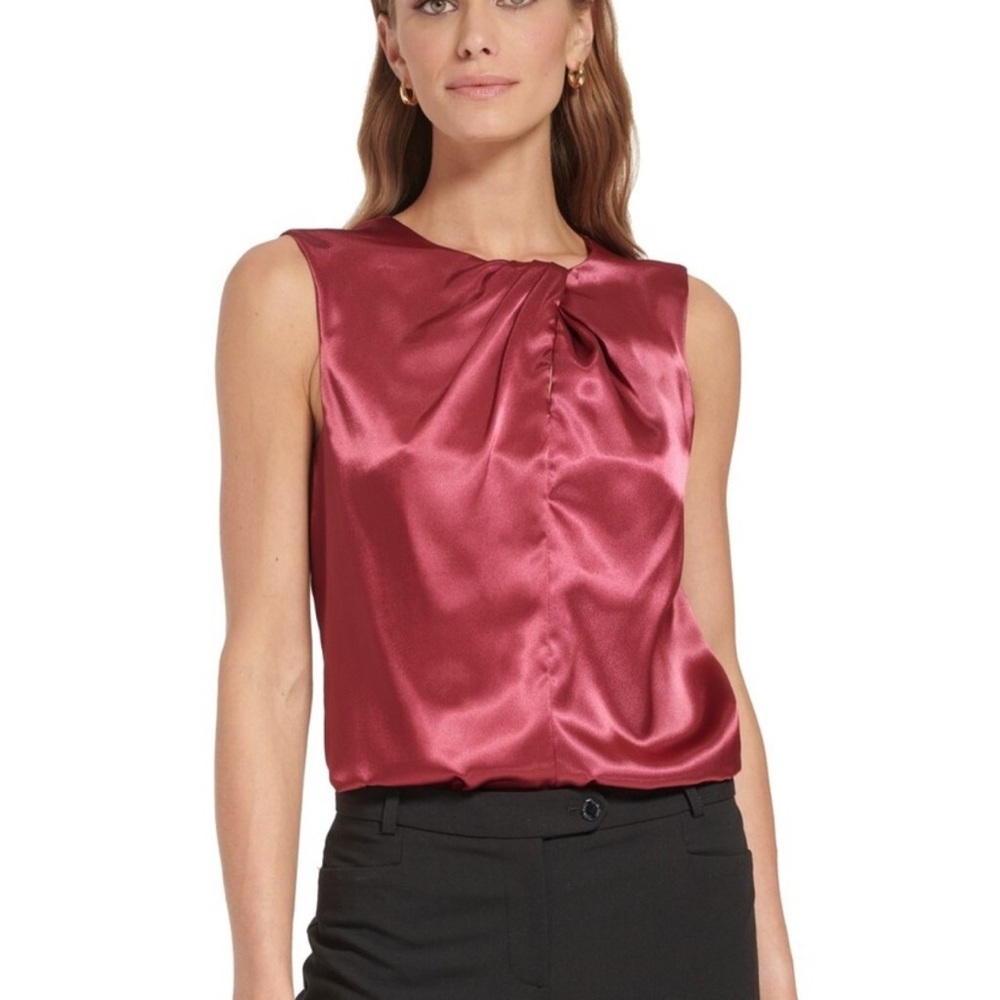 Calvin Klein Women's Sleeveless‎ Satin Pleated Shell Top Cranberry Red Small